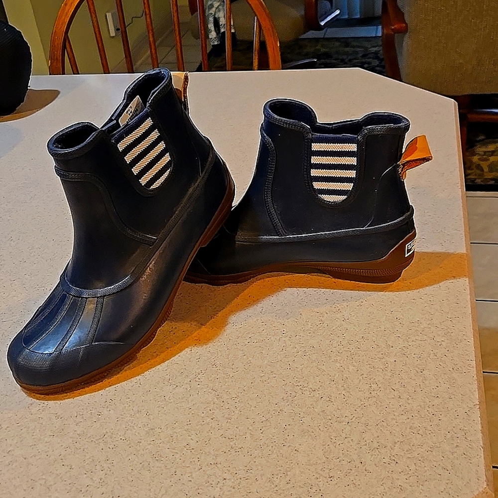 Sperry water proof boots.